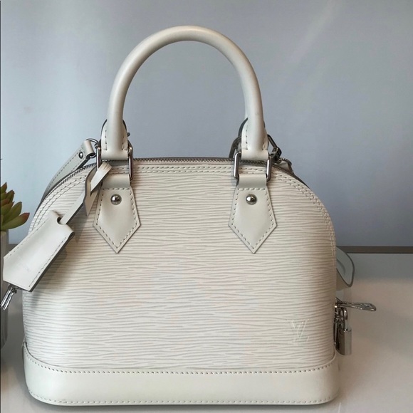 Authentic Louis Vuitton Alma BB - Picture 1 of 6